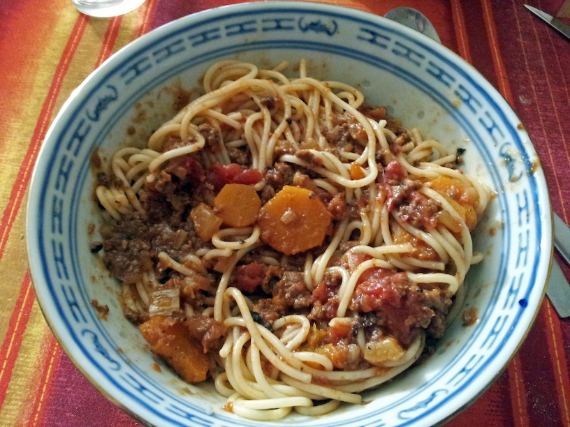 Spaghetti with minced meat sauce - Aliette de Bodard